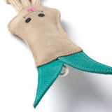 Eco-friendly dog toy shaped like a leek, made from sustainable jute and soft suede. Durable and safe for dogs to chew and play.
